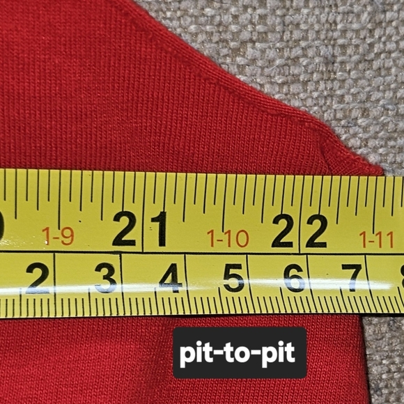 Circuit Top NWOT Men's Sleeveless Cropped Tee - Picture 3 of 4